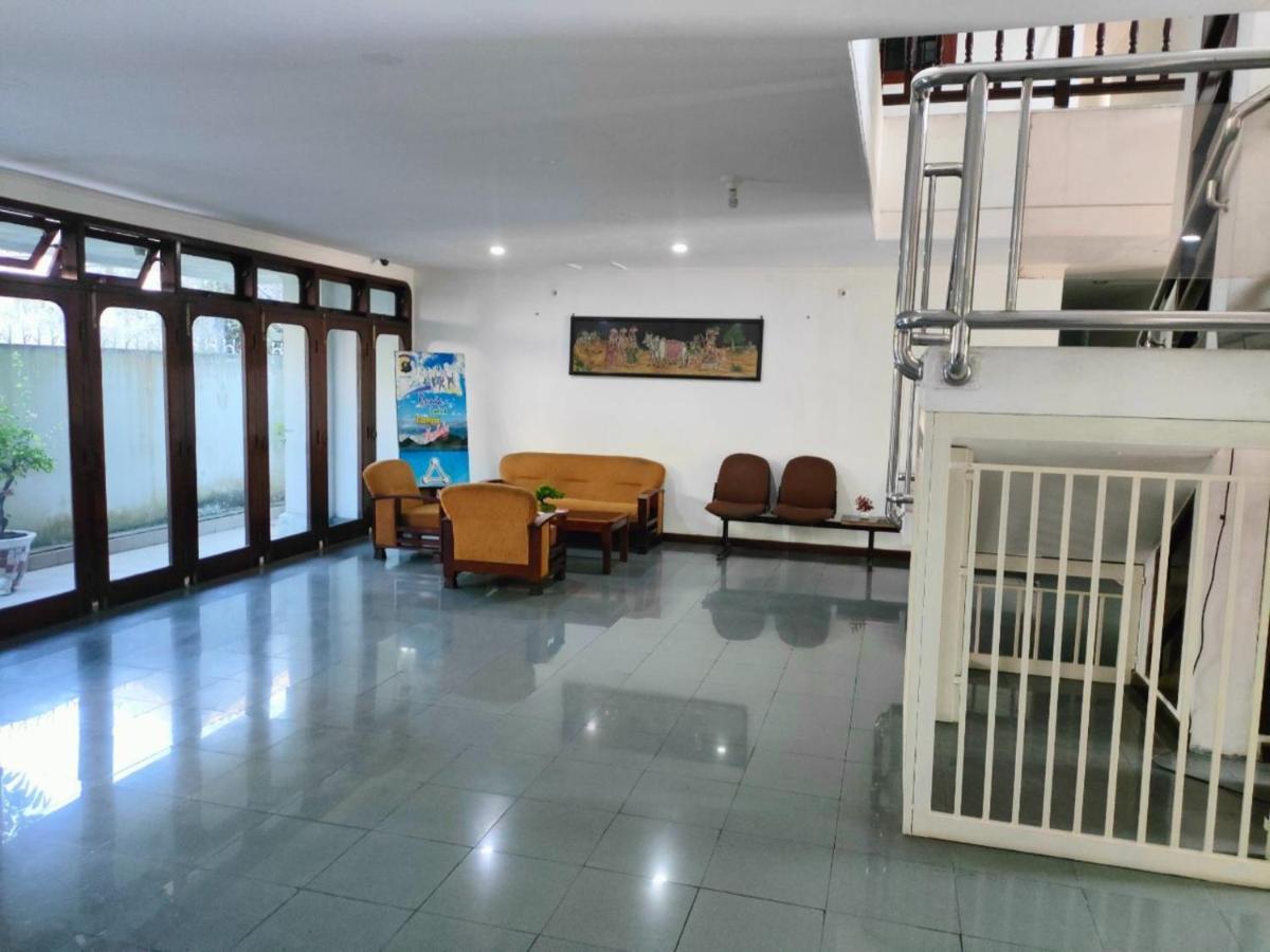 Wisma Hari Kota Medan Exteriör bild